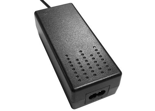 navegación GPS 45W Constant Voltage de los accesorios los 5m del accesorio de iluminación de 15V 3A